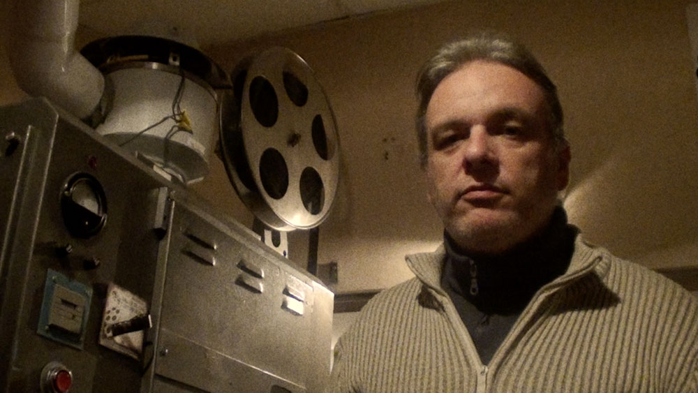 APUNTES SOBRE LA MUERTE DE UN CINE